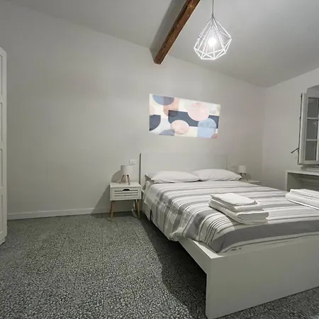 Casa Formica Homestay Lucca